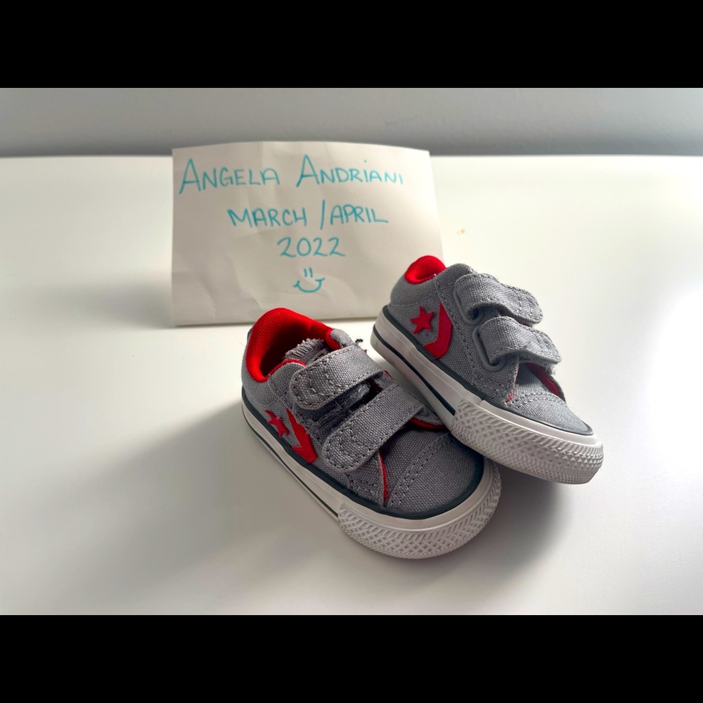 Infant Converse size 2